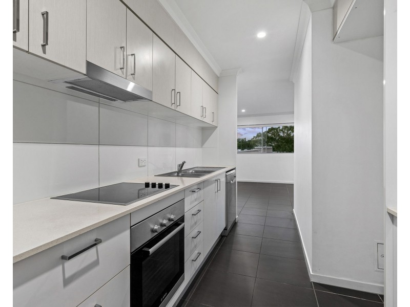 8/90 Cambridge Street, Carina Heights QLD 4152