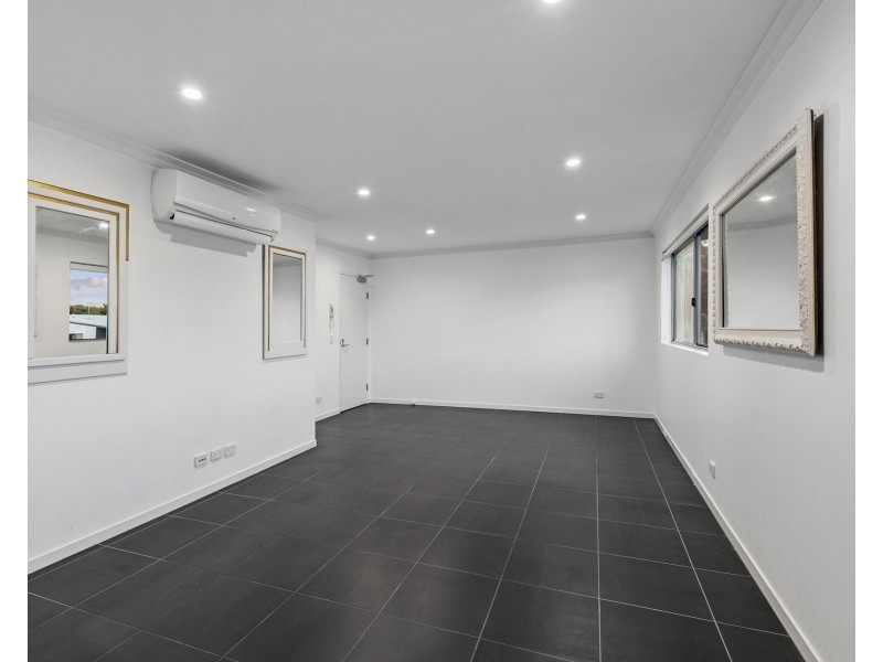 8/90 Cambridge Street, Carina Heights QLD 4152