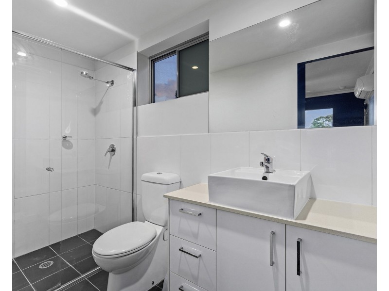 8/90 Cambridge Street, Carina Heights QLD 4152