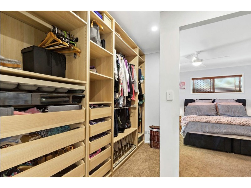 3 Lauretta Avenue, Springwood QLD 4127