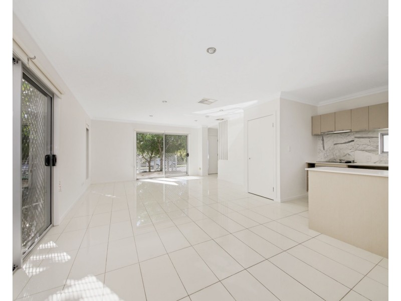 4/61 Shakespeare Street, Coorparoo QLD 4151