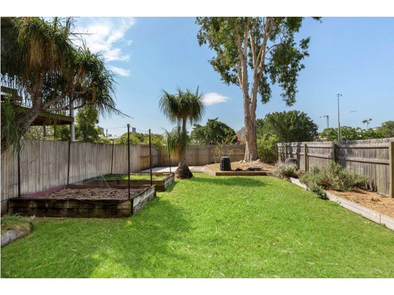 106 Baines Street, Kangaroo Point QLD 4169