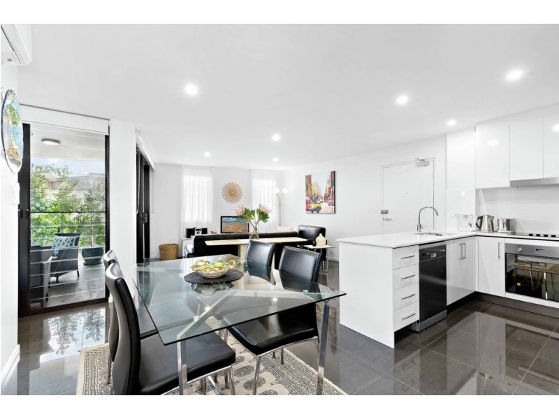 4/47 Dickenson Street, Carina QLD 4152