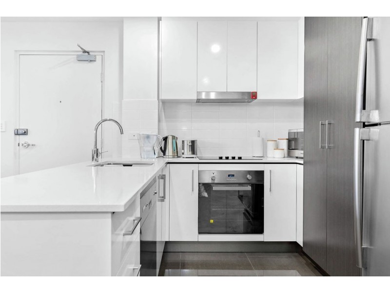 4/47 Dickenson Street, Carina QLD 4152