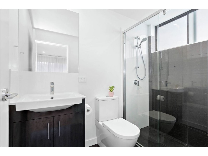 4/47 Dickenson Street, Carina QLD 4152