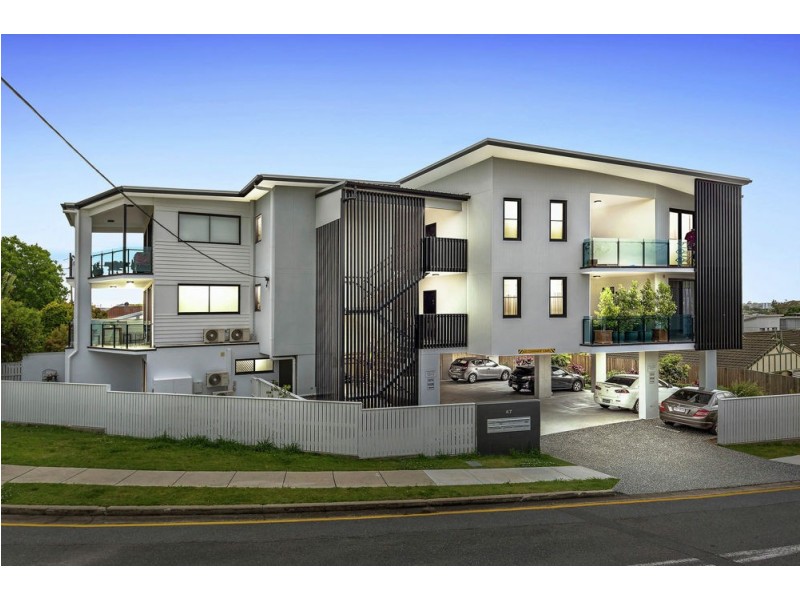 4/47 Dickenson Street, Carina QLD 4152