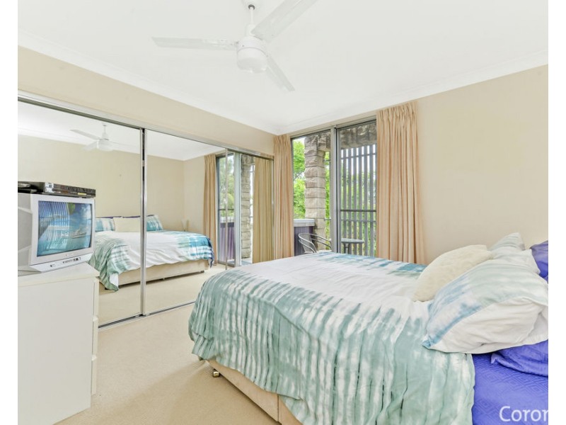 5/8 Wakefield Street, Coorparoo QLD 4151