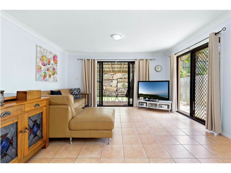 16 Hart Close, Mackenzie QLD 4156