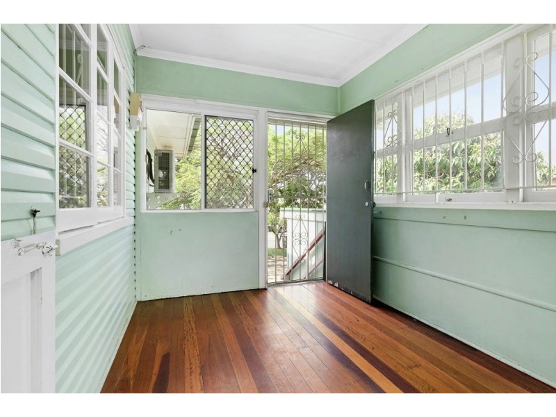 38 Jones Road, Carina Heights QLD 4152