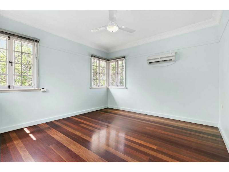 38 Jones Road, Carina Heights QLD 4152