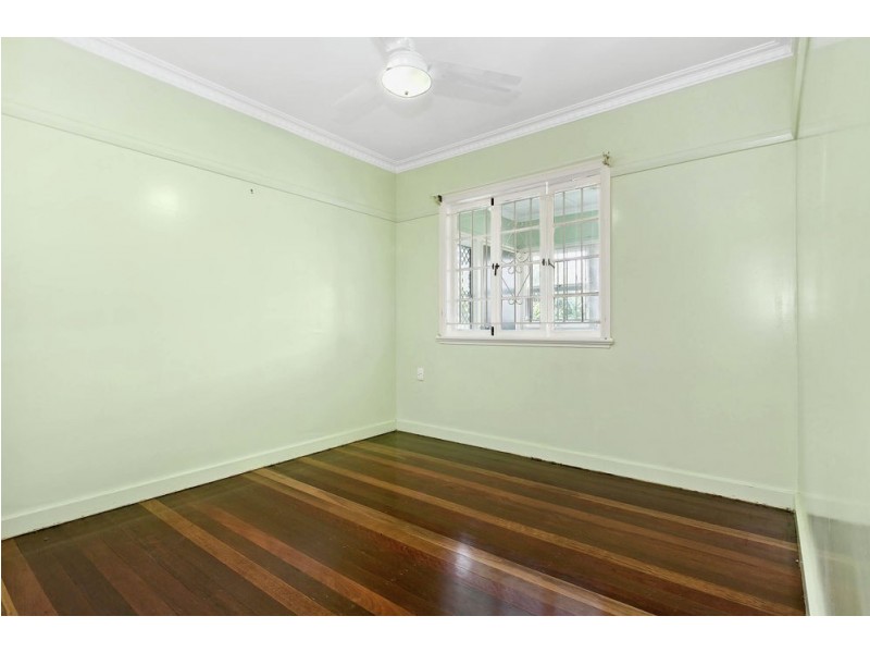 38 Jones Road, Carina Heights QLD 4152