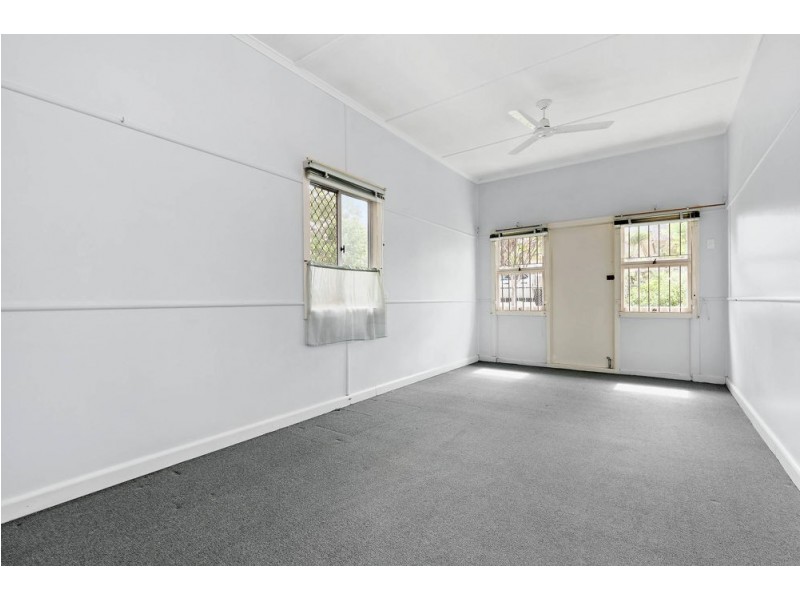 38 Jones Road, Carina Heights QLD 4152