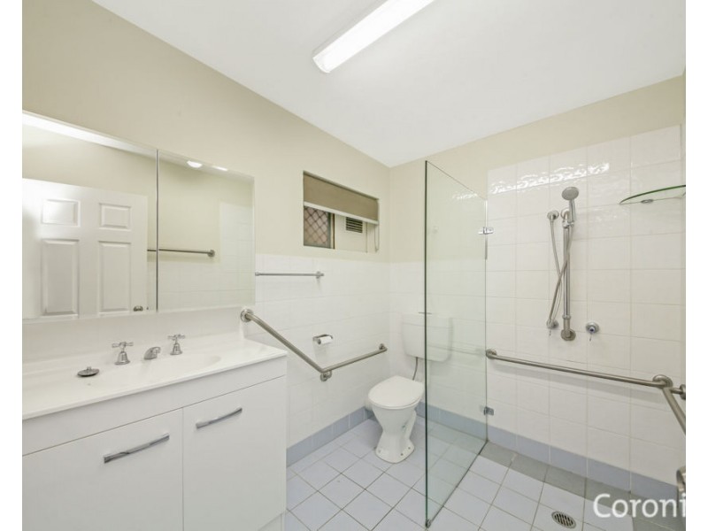 2/15 Shakespeare Street, Coorparoo QLD 4151