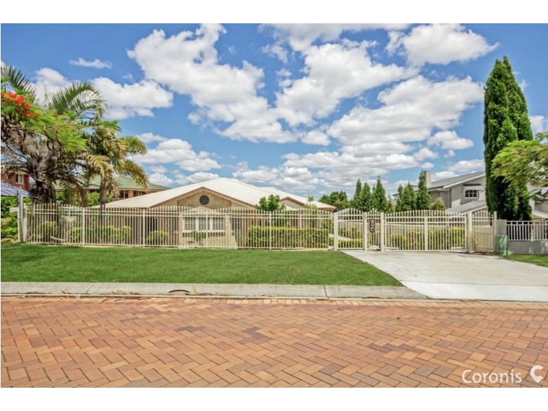 10 Mansfield Place, Mansfield QLD 4122