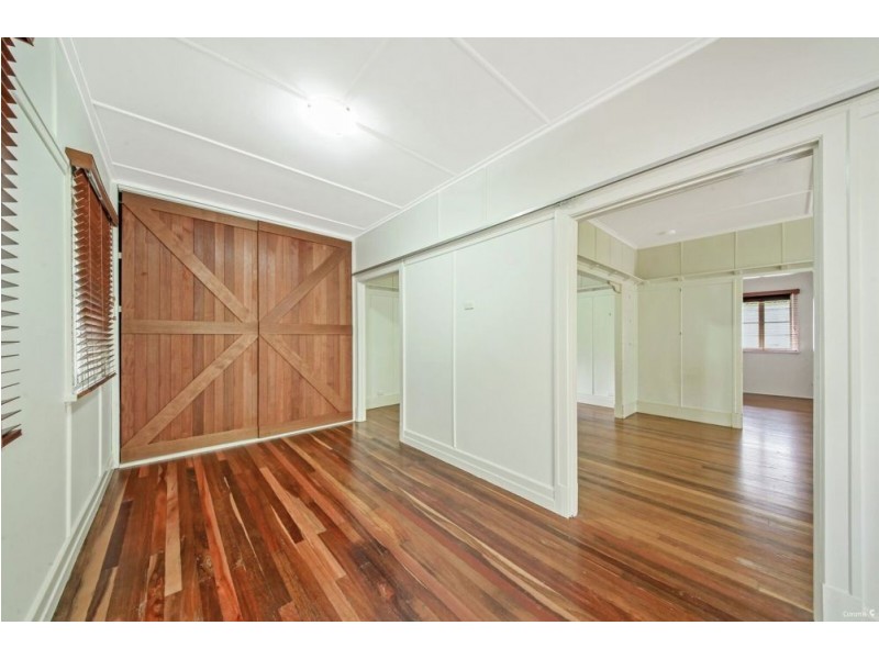 43 Longfellow Street, Norman Park QLD 4170
