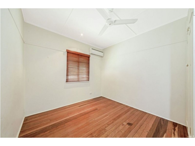 43 Longfellow Street, Norman Park QLD 4170