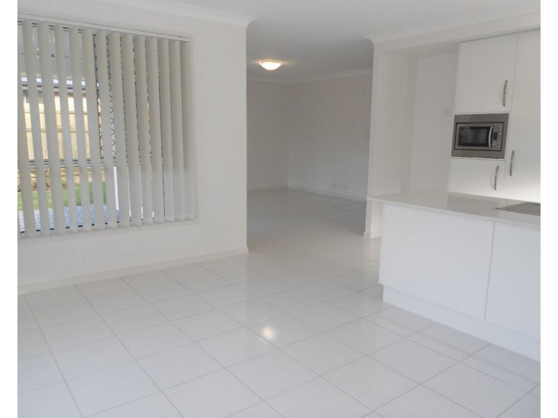 3 Ribblesdale Place, Gumdale QLD 4154