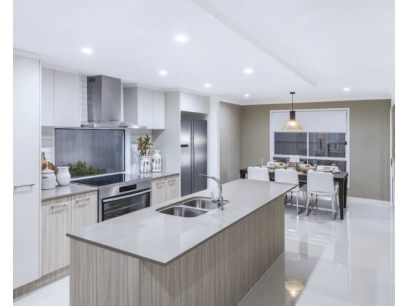 10 Harrington Blvd, Thornlands QLD 4164