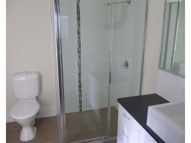 2/2145 Wynnum Rd, Wynnum QLD 4178