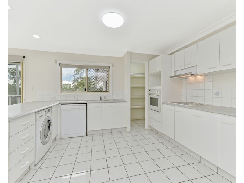 2256 Logan Road, Upper Mount Gravatt QLD 4122