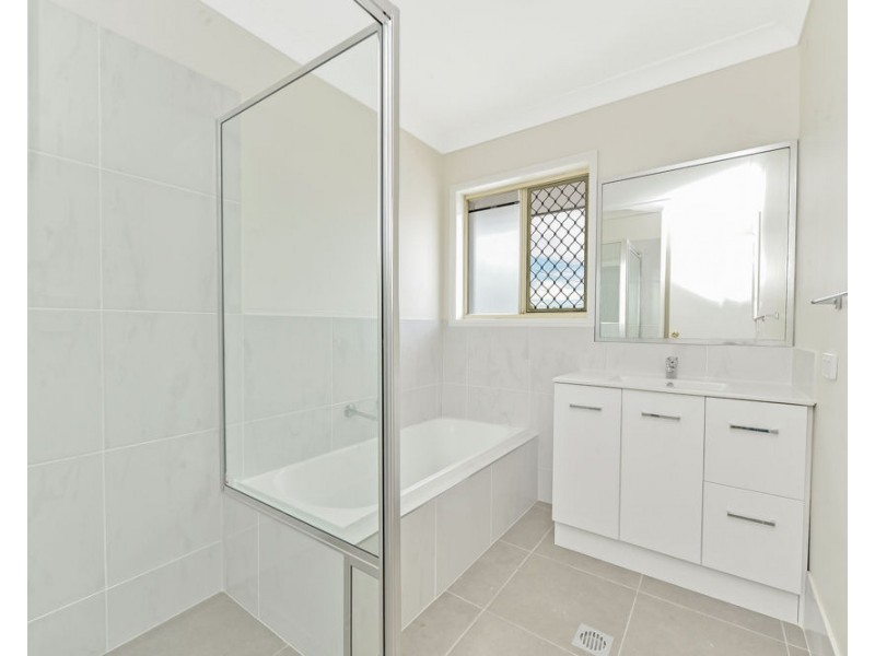 2256 Logan Road, Upper Mount Gravatt QLD 4122