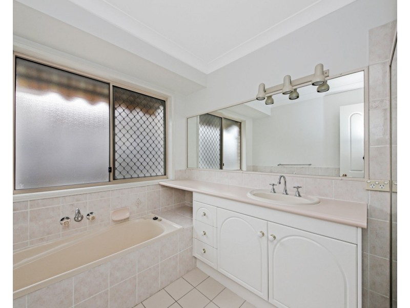23 Strathairlie Square, Macgregor QLD 4109