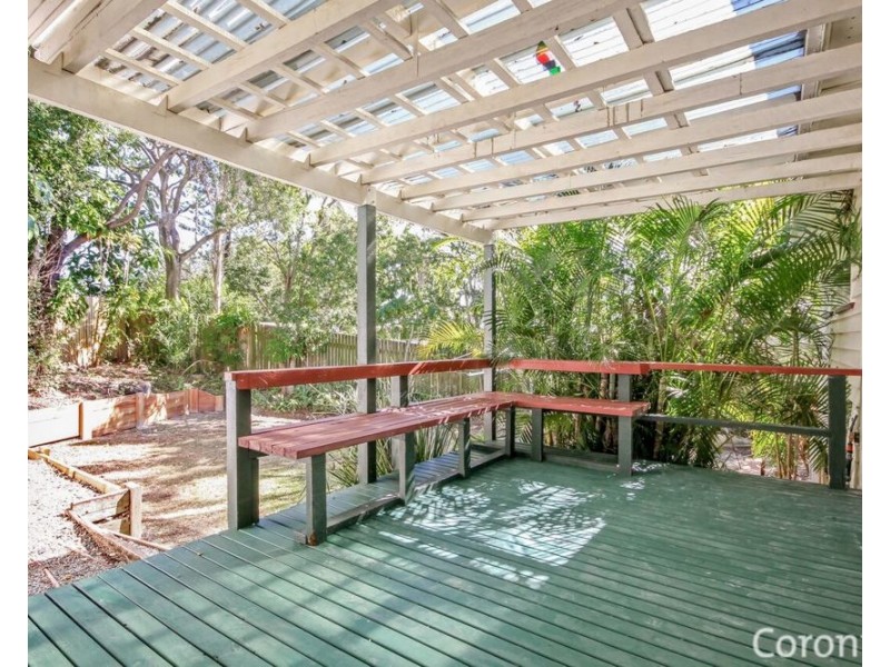 24 Orwell St, Camp Hill QLD 4152