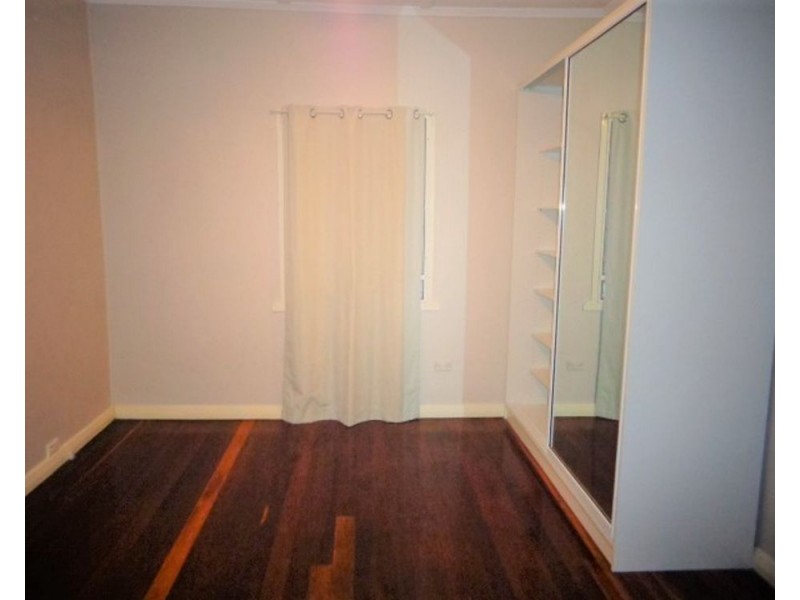 30 Brooks Street, Camp Hill QLD 4152