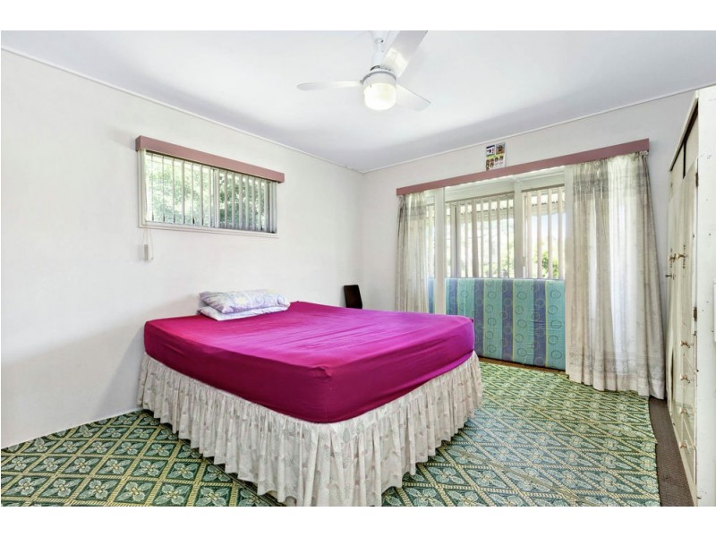 6 Mirang Street, Mansfield QLD 4122