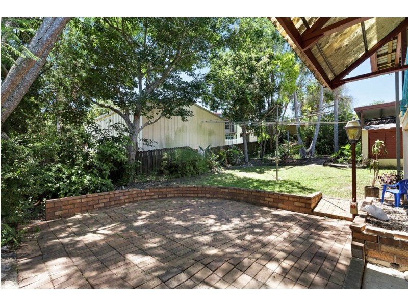 6 Mirang Street, Mansfield QLD 4122