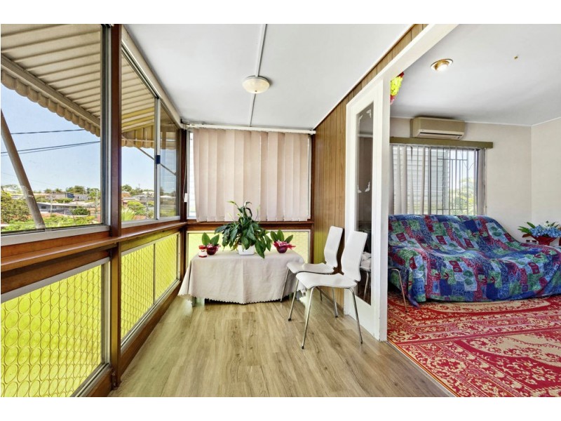 6 Mirang Street, Mansfield QLD 4122