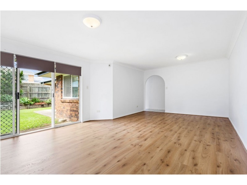 8 Gilgo Street, Wishart QLD 4122