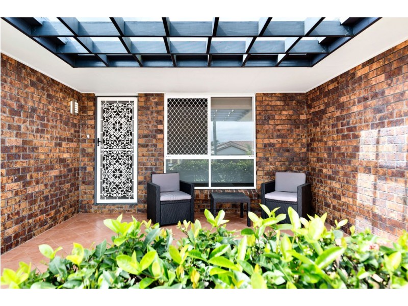 8 Gilgo Street, Wishart QLD 4122