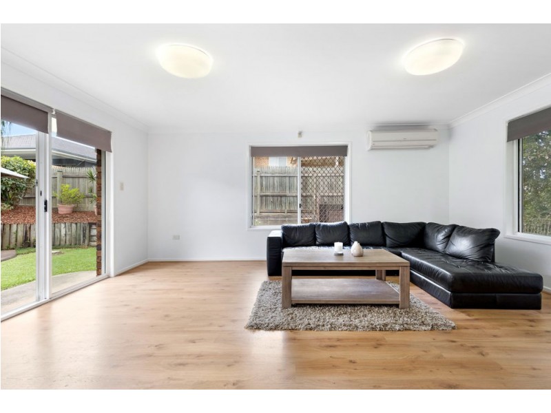 8 Gilgo Street, Wishart QLD 4122