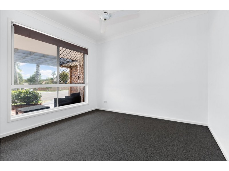 8 Gilgo Street, Wishart QLD 4122