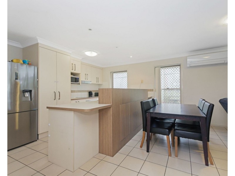 4 Daphne Place, Wakerley QLD 4154