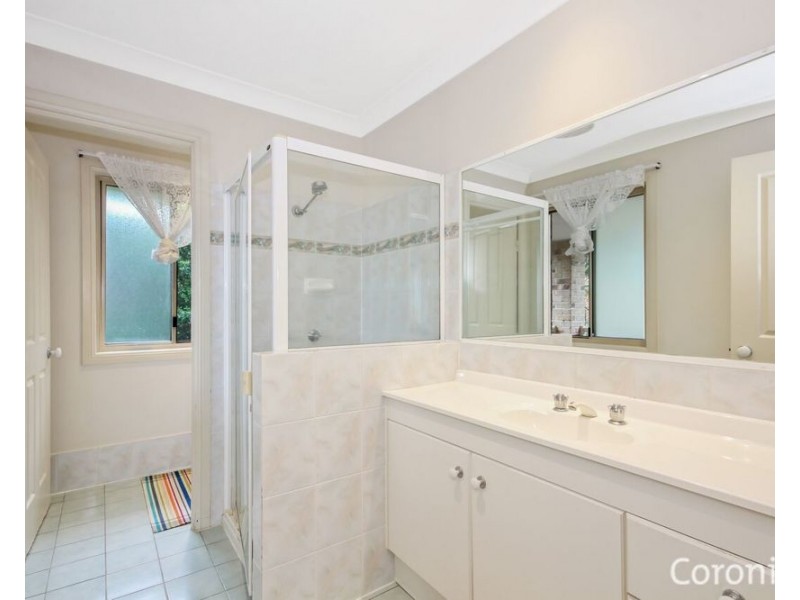 21 Holm Place, Carindale QLD 4152