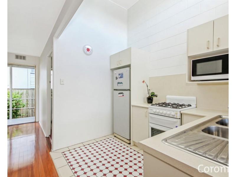 1/110 McIlwraith Street, Norman Park QLD 4170