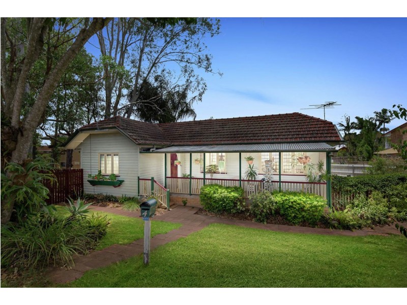 4 Bartlett Street, Morningside QLD 4170