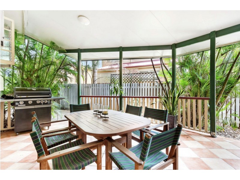 4 Bartlett Street, Morningside QLD 4170