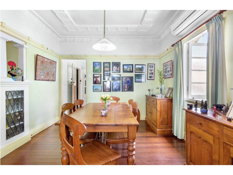 4 Bartlett Street, Morningside QLD 4170