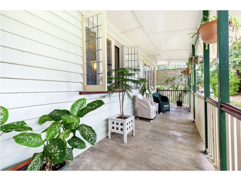 4 Bartlett Street, Morningside QLD 4170