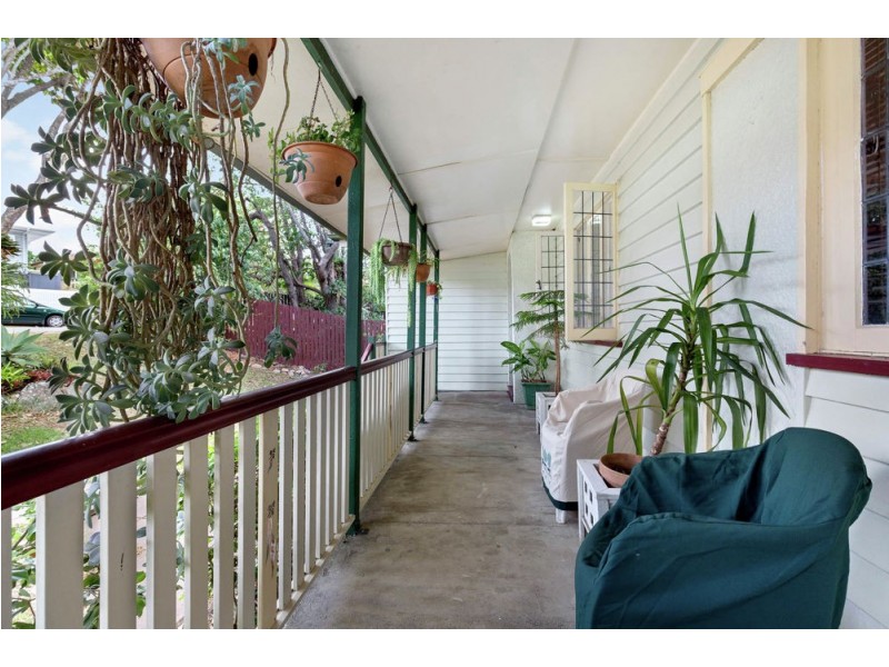 4 Bartlett Street, Morningside QLD 4170