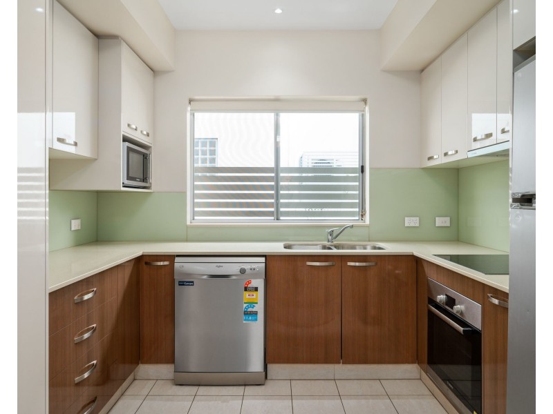 2/9 Zenith Avenue, Chermside QLD 4032