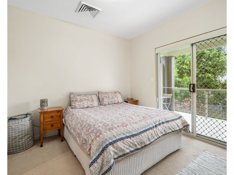 2/9 Zenith Avenue, Chermside QLD 4032