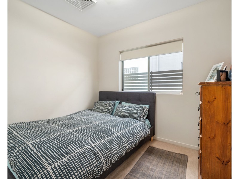 2/9 Zenith Avenue, Chermside QLD 4032