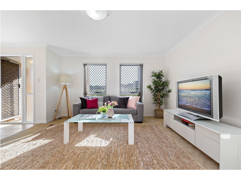 18 Whitsunday Place, Redland Bay QLD 4165