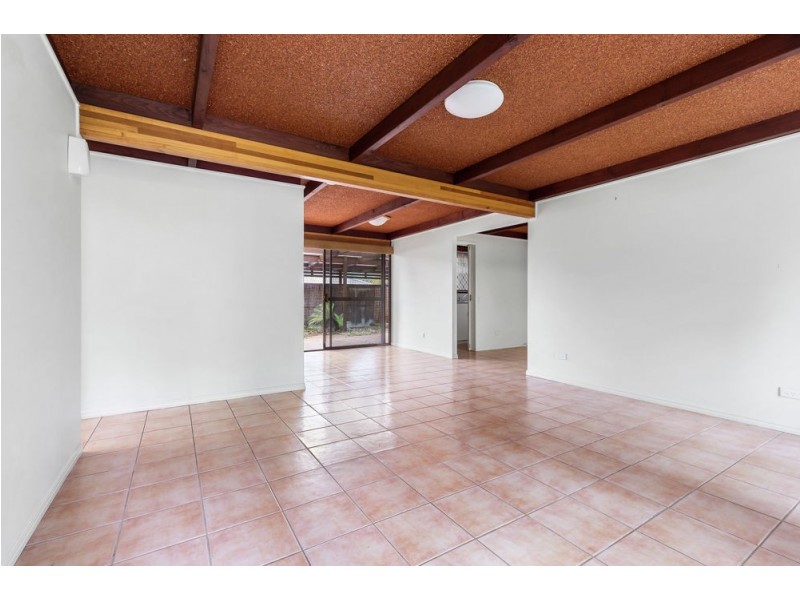 2 Hazelwood Street, Shailer Park QLD 4128