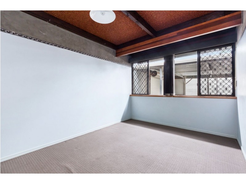2 Hazelwood Street, Shailer Park QLD 4128