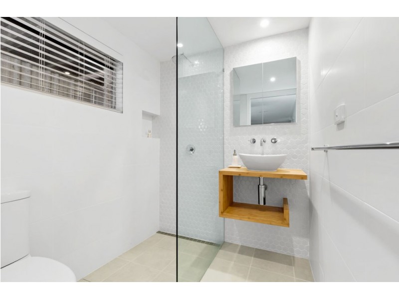 5 Colombo Street, Wishart QLD 4122